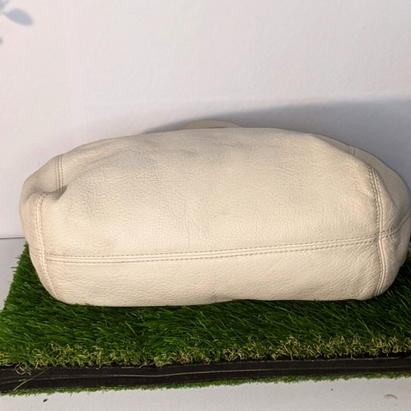 Michael Kors Ivory Leather Purse Gold Metal Chain Shoulder Bag Jet Set Tote Crea - Picture 5 of 15